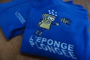 broderie sur polaire cœur et dos